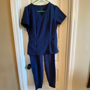 HeartSoul jogger scrub set